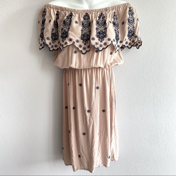 Off Shoulder Embroidered Cream Ruffle Fleur de Lis BOHO Mini Dress Iris Flower - Picture 11 of 11